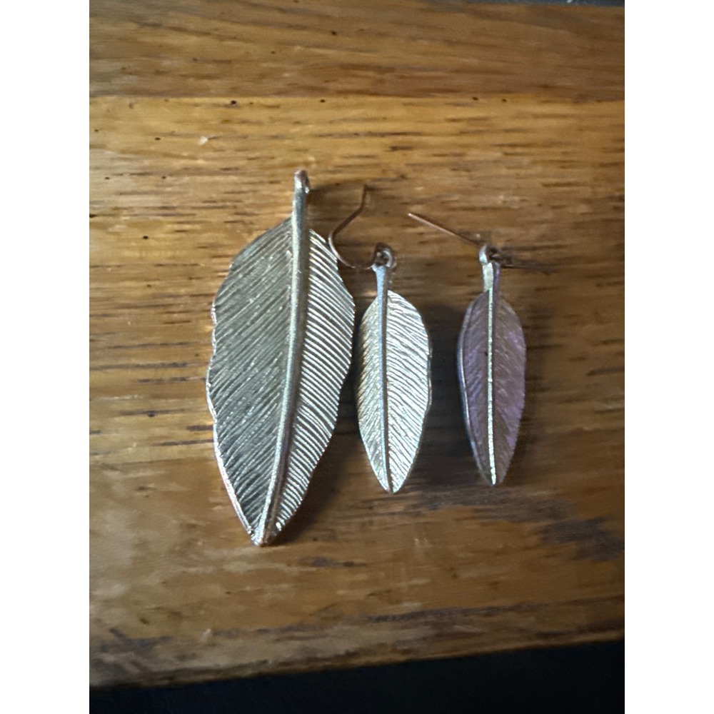 Silver Tone Feather Jewelry Set Dangle Hook Earrings and Large Leaf Pendant